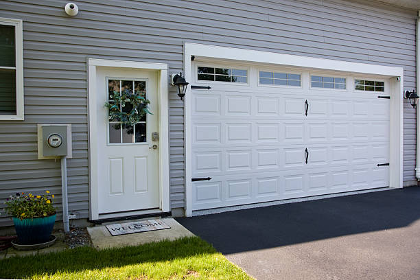 24/7 Emergency Garage Door Panel Replacement experts in Spring City, PA
